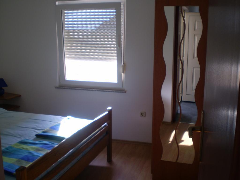 Apartmani Marija&Damir Vir Exterior photo