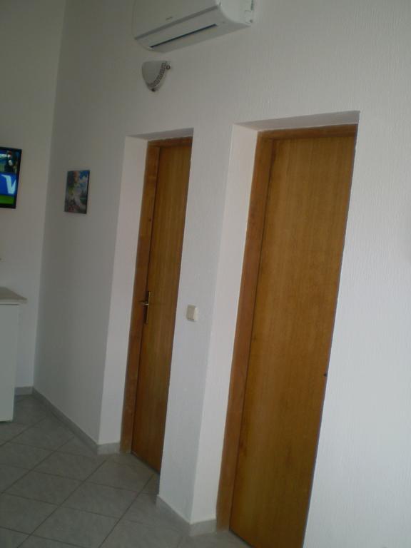 Apartmani Marija&Damir Vir Exterior photo
